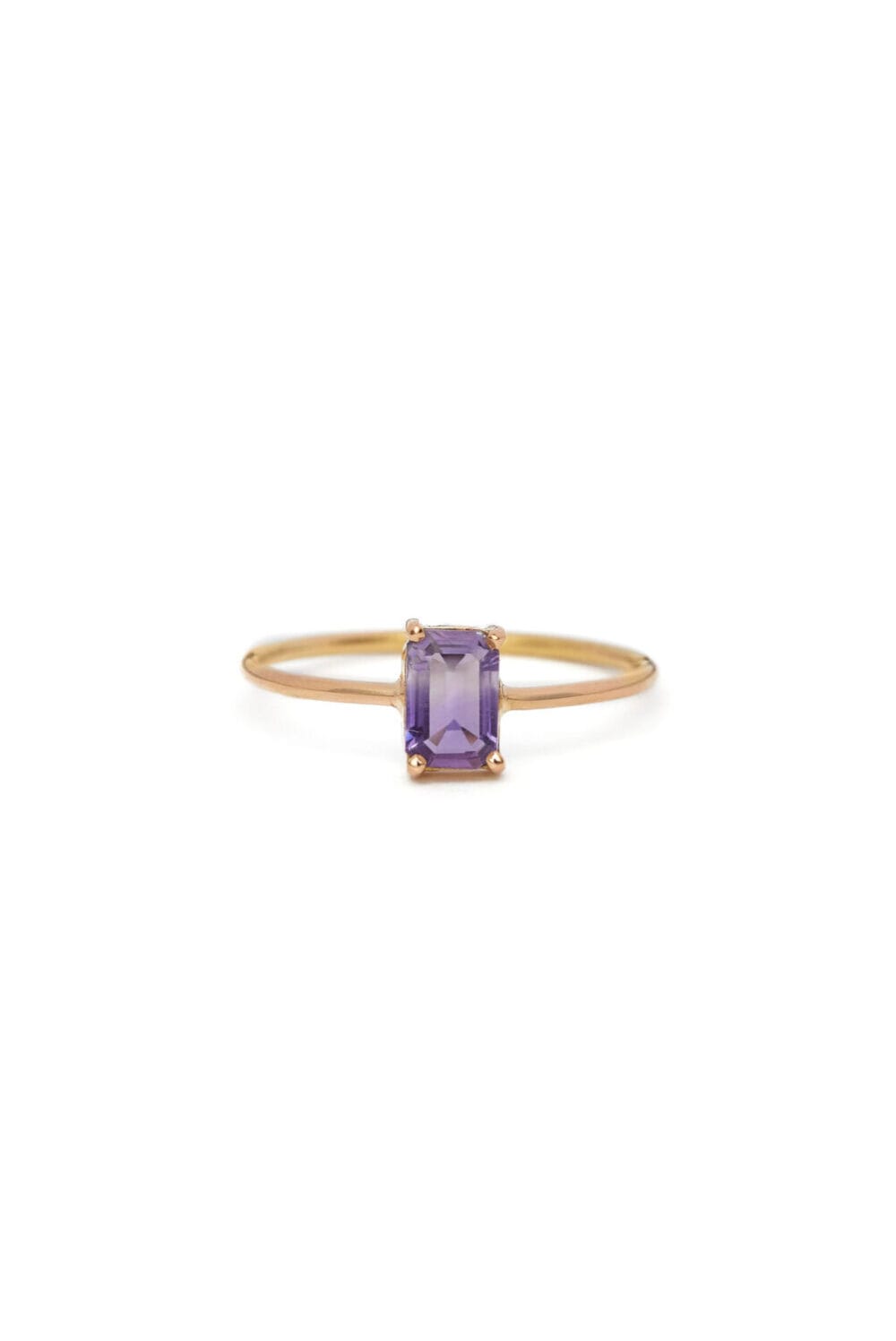 Amethyst baguette ring in gold (one-of-a-kind piece)